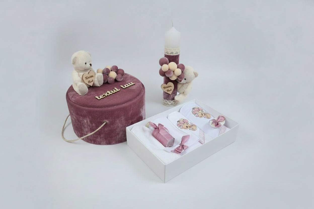 Set botez fetiță roz – trusou și lumânare personalizată