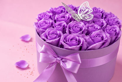 Cutie Mov cu 23 Trandafiri din Săpun, Sclipici și Fluture – Purple Butterfly