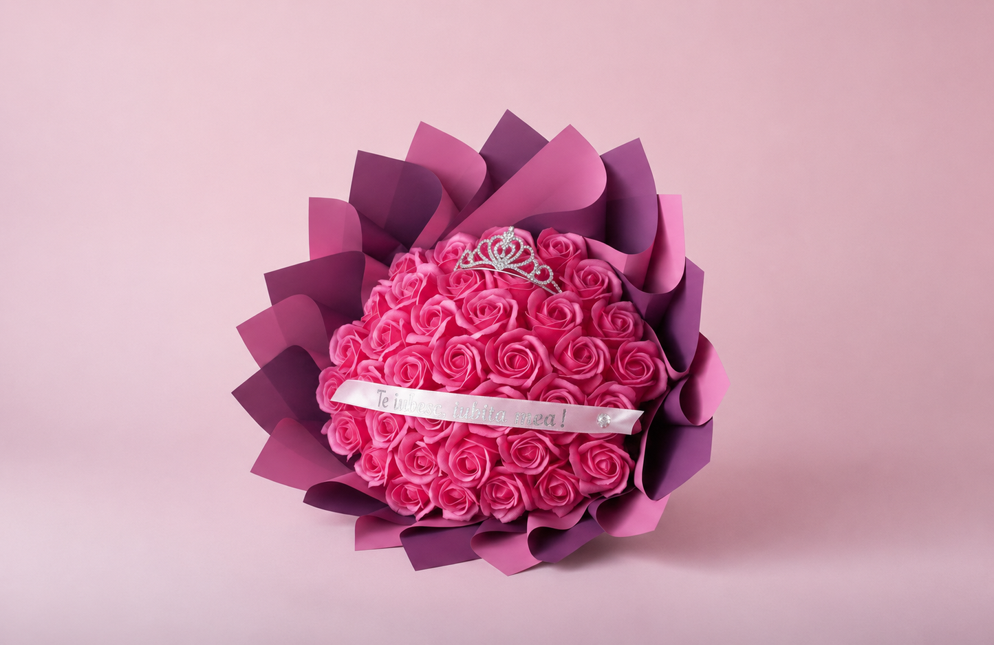 Buchet 37 trandafiri din săpun personalizat cu mesaj