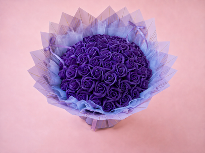 Buchet 59 Trandafiri din Săpun cu Suport – Lavender Dream