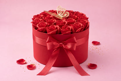 Cutie Roșie cu 23 Trandafiri din Săpun, Sclipici și Fluture – Red Butterfly