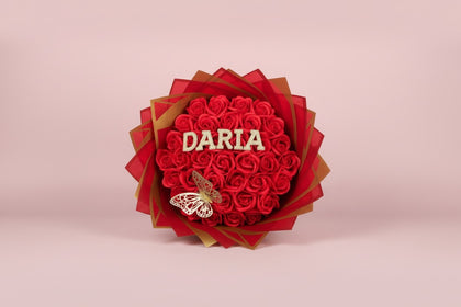Buchet 37 trandafiri din săpun personalizat nume