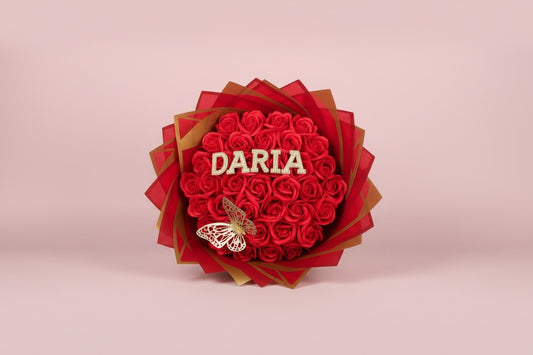 Buchet 37 trandafiri din săpun personalizat nume